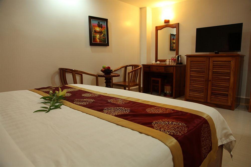 Huang Ting Hotel Phnom Penh Exterior foto