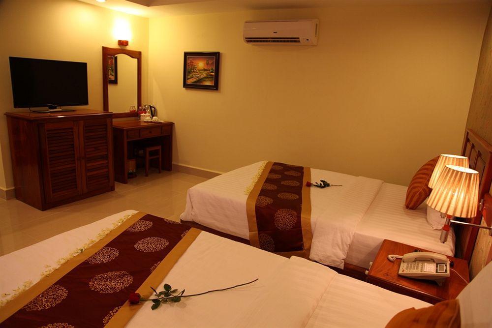 Huang Ting Hotel Phnom Penh Exterior foto